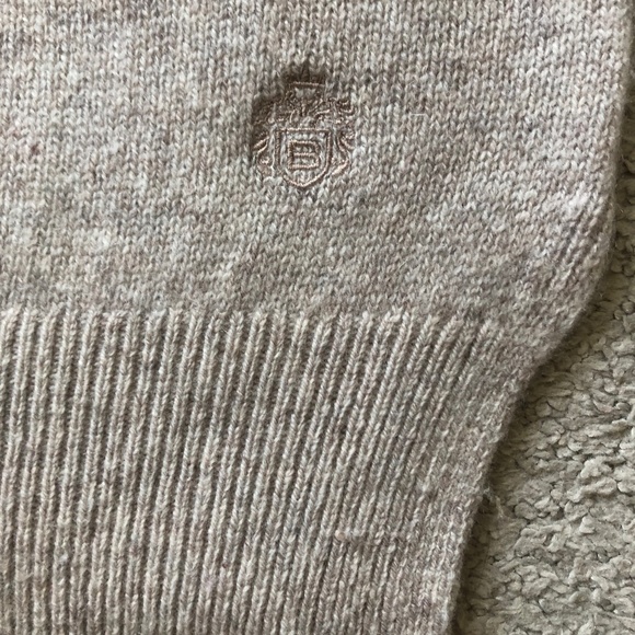 Aritzia/ The Group Babaton Cashmere Caravan Turtleneck. - Picture 3 of 4